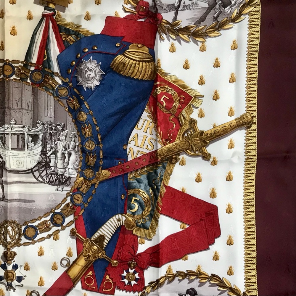 *SOLD* Hermès Burgundy Bee Jacquard Scarf 90cm “Napoléon” - Picture 10 of 12